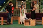 Sonakshi Sinha on the sets of The Kapil Sharma Show on 16th Aug 2016 (12)_57b3ee75ce91d.JPG