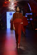 Model walk the ramp for Tarun Tahiliani Show at Lakme Fashion Week 2016 on 23rd Aug 2016 (59)_57bd3b1c0b793.JPG