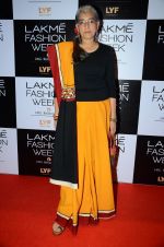 Ratna Pathak Shah at Lakme Fashion Week 2016 Day 2 on 25th Aug 2016 (148)_57c00af87c86e.JPG