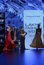 Malaika Arora Khan walk the ramp for Shantanu and Nikhil Show at Lakme Fashion Week 2016 on 27th Aug 2016 (1780)_57c2c808334a1.JPG