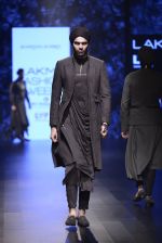 Model walk the ramp for Shantanu and Nikhil Show at Lakme Fashion Week 2016 on 27th Aug 2016 (1866)_57c2d6fad021d.JPG