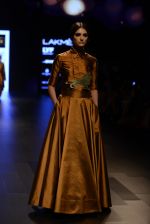 Model walk the ramp for Payal Khandwala Show at Lakme Fashion Week 2016 on 28th Aug 2016 (49)_57c3c5547583c.JPG