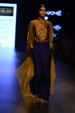 Model walk the ramp for Payal Khandwala Show at Lakme Fashion Week 2016 on 28th Aug 2016 (67)_57c3c57608fc7.JPG