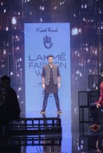 Ranbir Kapoor walk the ramp for Kunal Rawal Show at Lakme Fashion Week 2016 on 28th Aug 2016 (691)_57c5490306579.JPG
