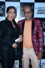 at Sabyasachi Show Grand Finale at Lakme Fashion Week 2016 on 28th Aug 2016 (4)_57c543c93a2c8.JPG