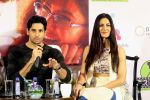 Sidharth Malhotra and Katrina Kaif in Kolkatta on 31st Aug 2016 (49)_57c7da8af15ba.jpg