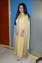 Poonam Dhillon launches her own collection in Mumbai on 1st Sept 2016 (26)_57c9957363e91.JPG