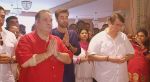 Ranbir Kapoor, Rajiv Kapoor, Randhir Kapoor at RK Ganpati celebration on 5th Sept 2016 (36)_57ce698e250ae.jpg