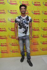 Sushant Singh Rajput at MS Dhoni promotions in Radio Mirchi on 8th Sept 2016 (7)_57d293879948d.JPG