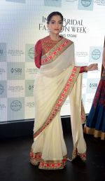 Sonam Kapoor during the launch of the first Indian Bridal Fashion Week Wedding Store, in New Delhi on 9th Sept 2016 (23)_57d41786d2881.jpg