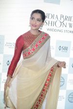 Sonam Kapoor during the launch of the first Indian Bridal Fashion Week Wedding Store, in New Delhi on 9th Sept 2016 (35)_57d4178fc9e53.jpg