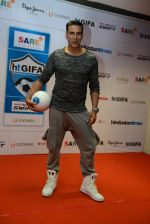 Akshay Kumar at HT GIFA Football event on 24th Sept 2016 (18)_57eab16718ff6.jpg