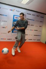 Akshay Kumar at HT GIFA Football event on 24th Sept 2016 (22)_57eab169e2222.jpg