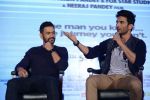 Mahendra Singh Dhoni, Sushant Singh Rajput at MS Dhoni press meet in Delhi on 27th Sept 2016 (15)_57ec045ce6ef4.jpg