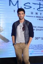 Sushant Singh Rajput at MS Dhoni press meet in Delhi on 27th Sept 2016 (19)_57ec04a387eab.jpg