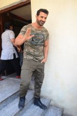 John Abraham at Force 2 trailer launch in Mumbai on 29th Sept 2016 (218)_57ed256a077be.JPG