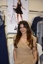 Raveena Tandon at Love Generation launch at Shoppers Stop on 7th Oct 2016 (236)_57f8a12ee390e.jpg