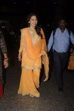 Juhi Chawla snapped at airport on 9th Oct 2016 (15)_57fb6ef699b6a.JPG