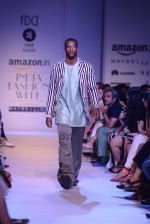 Model walk the ramp for Gaurav Jai Gupta show at AIFW on 13th Oct 2016 (14)_5800c2b5eade7.jpg