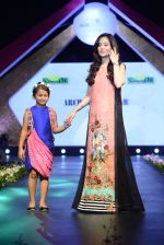 at Smile Foundation charity fashion show on 13th Oct 2016 (205)_5800d59d8fe37.JPG