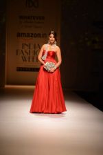 Ileana D Cruz walks for Abhishek Kankaria and shruti Tapuria at amazon day 5 on 16th Oct 2016 (39)_5804c138b5e55.jpg