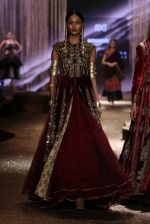 Model walk the ramp for JJ Valaya Show grand finale at amazon India Fashion Week on 16th Oct 2016 (38)_5804c6386ecd1.jpg