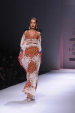 Model walk the ramp for Pria Kataria_s show at Amazon India Fashion Week on 15th Oct 2016 (6)_580498b6f2cde.jpg