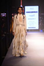 Model walks for Masaba at Amazon India Fashion Week on 15th Oct 2016 (38)_5804a305ac3ed.jpg