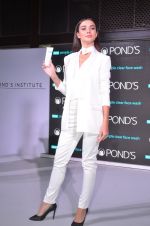 Amy Jackson at Ponds Institute new products launch in four Seasons, Worli on 17th Oct 2016 (186)_5806287e1f650.JPG