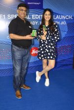 Genelia D_Souza launches Reliance Jio special edition Lyf F1 smartphone on 21st Oct 2016 (38)_580b5dcaa33fd.JPG