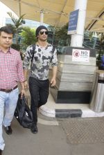 Sushant Singh Rajput snapped at airport on 24th Oct 2016 (45)_580f667ba8989.JPG