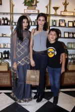 at Kaama cosmetics launch on 27th Oct 2016 (26)_5814b4a001ca2.JPG