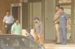 Aamir Khan snapped at Ambani hospital on 29th Oct 2016 (16)_58172c483cf9c.JPG