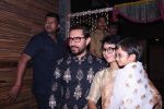 Aamir Khan_s Diwali bash on 30th Oct 2016 (32)_58174ec49e53a.JPG