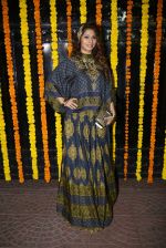 Tanisha Mukherjee at Ekta Kapoor_s Diwali bash on 29th Oct 2016 (30)_5817433400271.JPG