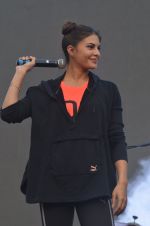 Jacqueline Fernandez at guiness record for PUMA on 6th Nov 2016 (9)_582091a1c7a0b.JPG