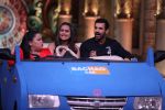 Sonakshi Sinha, John Abraham promotes Force 2 on the sets of Comedy Nights Bachao in Mumbai on 7th Nov 2016 (25)_582191e349410.JPG