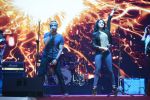 Shraddha Kapoor, Farhan Akhtar at Rock on 2 concert in Delhi on 8th Nov 2016 (77)_5822c9d9ed997.jpg