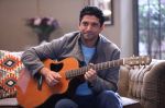 Farhan Akhtar playing guitar on Vogue BFFs_582479b454b9f.JPG