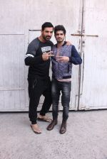 John Abraham, Tahir Raj Bhasin with Cast of Force 2 spotted at Mehboob Studio in Bandra on 9th Nov 2016 (66)_58247a7662330.JPG