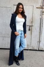 Sonakshi Sinha with Cast of Force 2 spotted at Mehboob Studio in Bandra on 9th Nov 2016 (8)_58240c0e735c2.jpg