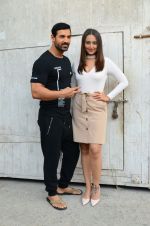 Sonakshi Sinha, John Abraham promote Force 2 on 10th Nov 2016 (29)_58247ef08d818.jpg