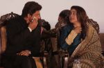 Kajol, Shahrukh Khan at Kolkata Film festival opening on 11th Nov 2016 (92)_5826c4202b8d5.jpg