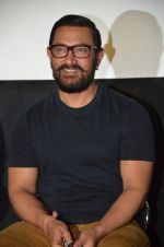 Aamir Khan at Dangal press meet in Mumbai on 12th Nov 2016 (23)_582813bbc1869.JPG