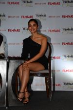 Alia Bhatt at Filmfare event in Mumbai on 14th Nov 2016 (25)_582ab5a2d9e11.JPG