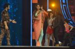 Shilpa Shetty on the sets of Super Dancer on 15th Nov 2016 (60)_582c0d7ca4cdb.JPG