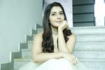 Raashi Khanna  (9)_582d549ca6d48.jpg