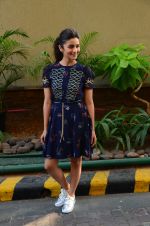 Alia Bhatt promotes Dear Zindagi on 17th Nov 2016 (5)_582e94fce48e1.jpg