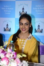 Genelia D Souza at mother baby care centre launch on 23rd Nov 2016 (5)_5836be907e465.JPG