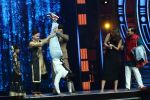 Ranveer Singh on the sets of Super Dancer on 27th Nov 2016 (9)_583bde20f0d5b.jpg